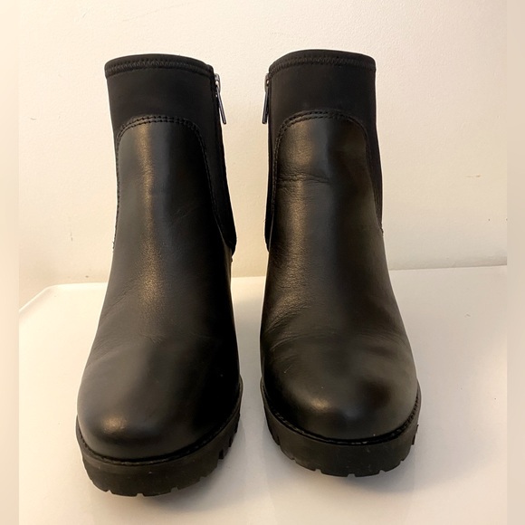 Ugg Leather and Neoprene High Heeled Weather Boots Women’s Size 8 - Picture 2 of 7